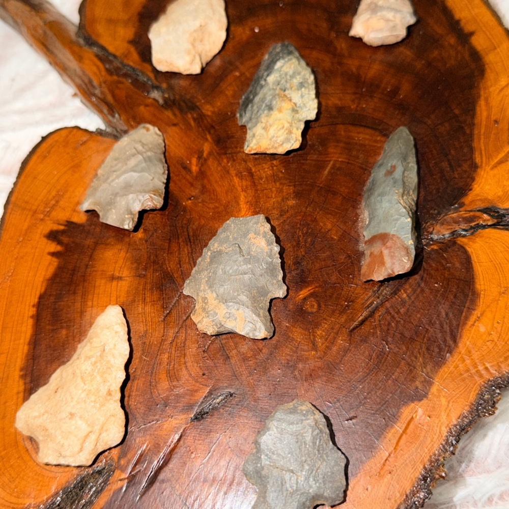 Native American  artifacts & Arrowhead Wall Decor